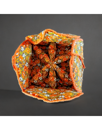 Panier à couture en osier et tissu fleurs tons orange