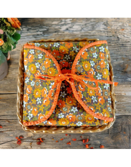 Panier à couture en osier et tissu fleurs tons orange