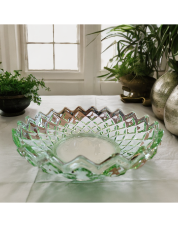 Plat vert transparent aux motifs losanges