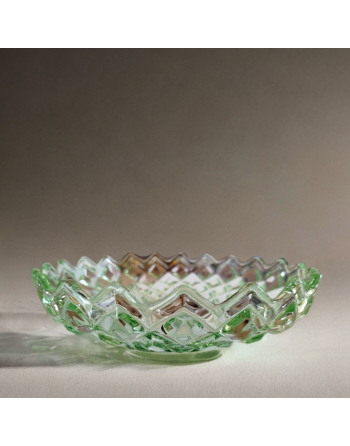Plat vert transparent aux motifs losanges