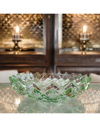 Plat vert transparent aux motifs losanges
