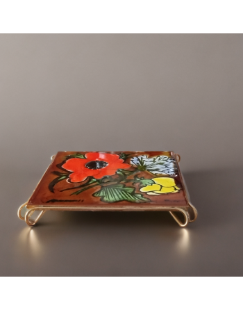 Sous-plat Vallauris sur carrelage décor Fleurs des champs