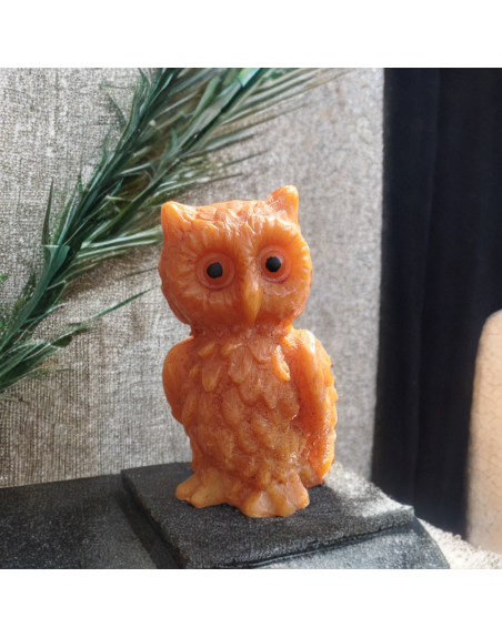 Petit hibou en cire d'abeille