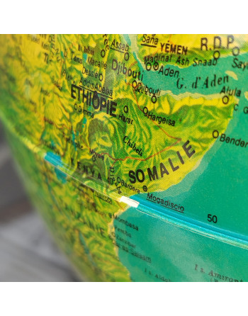 Globe terrestre lumineux (entre 1990 et 1992)