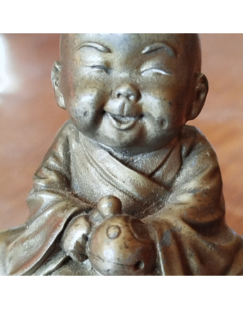 Petit bouddha rieur en étain couleur bronze