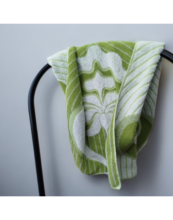 Serviette de bain verte et blanche, décor de fleurs stylisées - De Witte