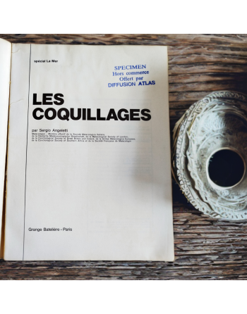 “Spécial la mer – Les coquillages” de Sergio Angeletti (1974, Éditions Grange Batelière – Paris)