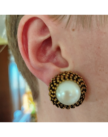 Boucles d’oreilles clips vintage style Myriam Haskell – Glands couleur bronze et perles synthétiques