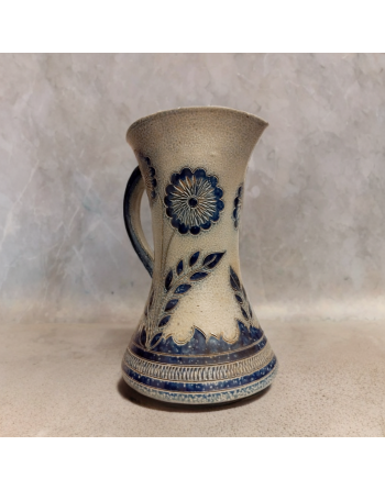 Pichet en grès de La Roche, signé Jos Kalb - Décor de fleurs et feuilles - Années 40