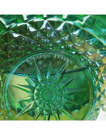 Ramequin Arcoroc “Émeraude” – verre vert taillé • Années 70