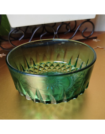 Ramequin Arcoroc “Émeraude” – verre vert taillé • Années 70